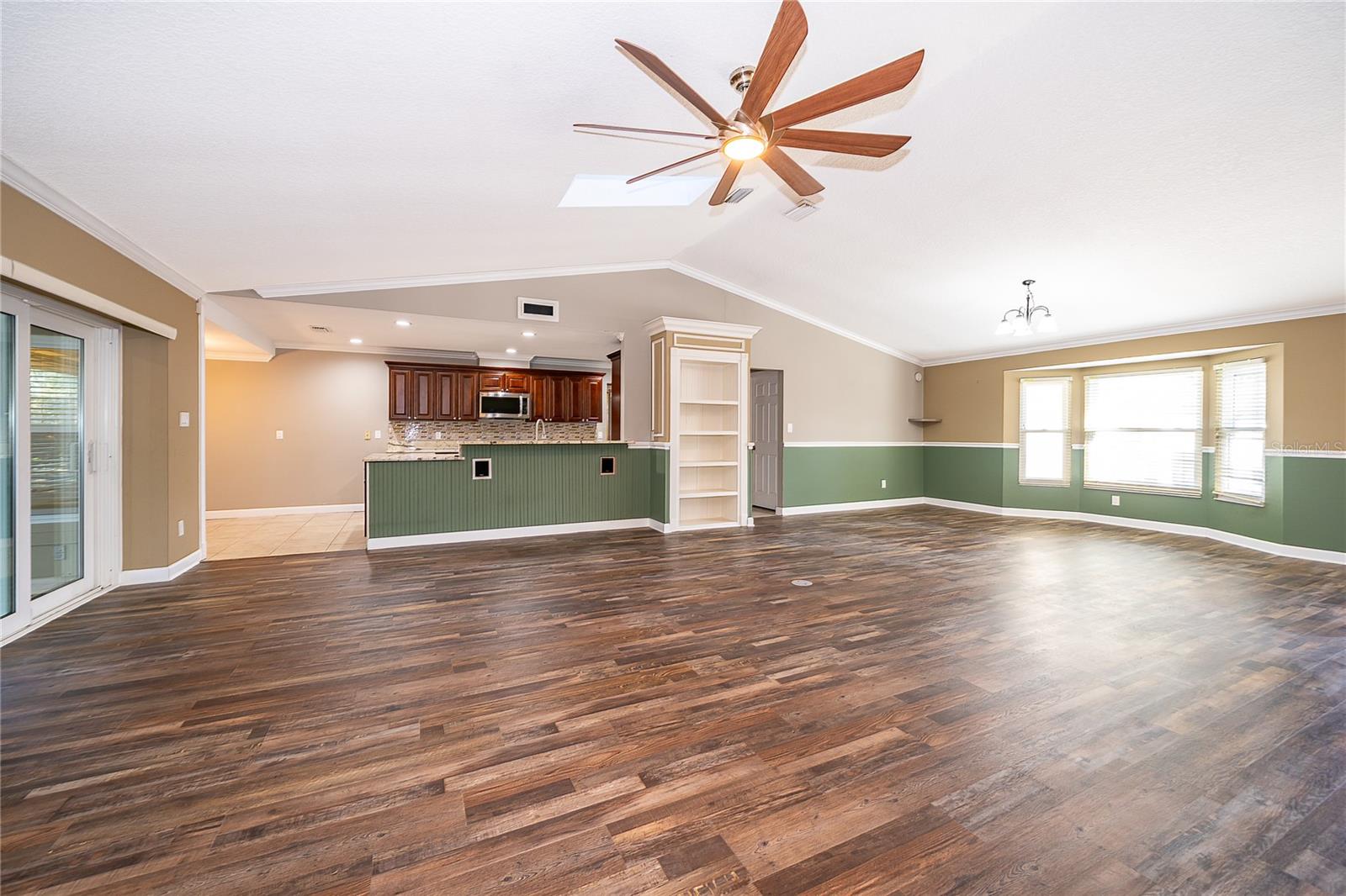 Image 19 of 40 For 1077 Howell Harbor Drive