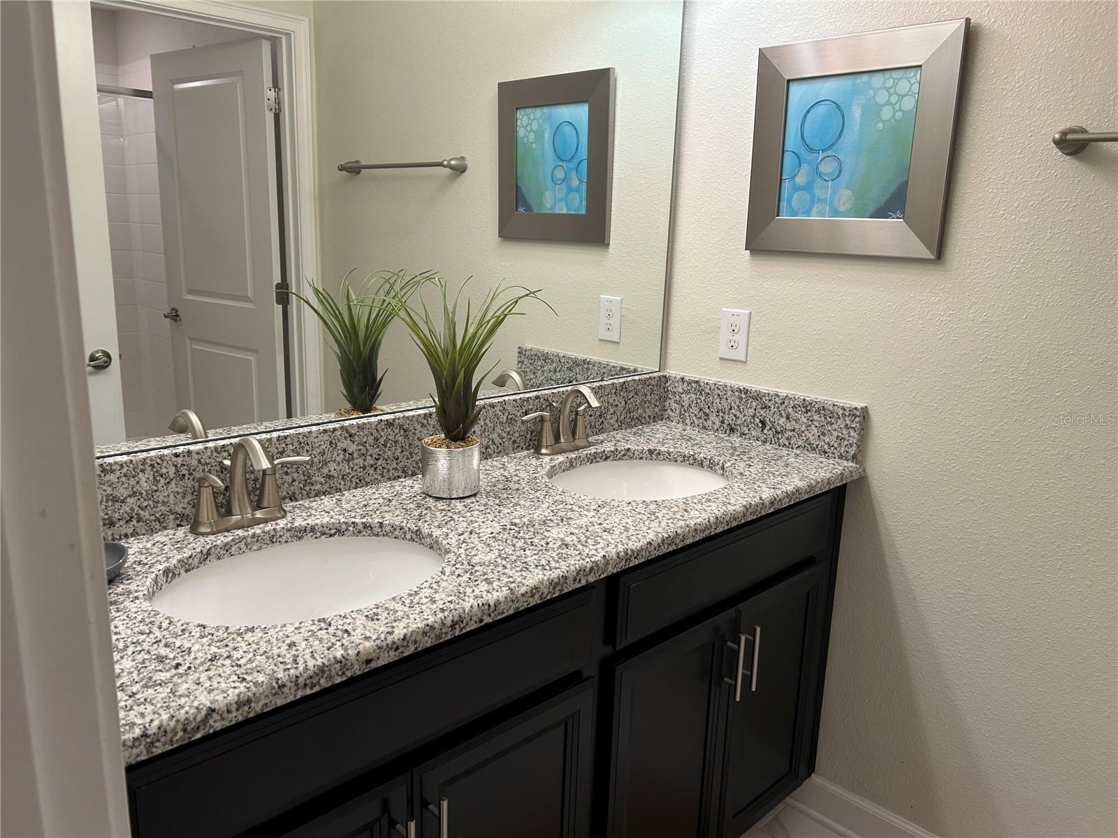 Image 4 of 17 For 1573 Moon Valley Drive