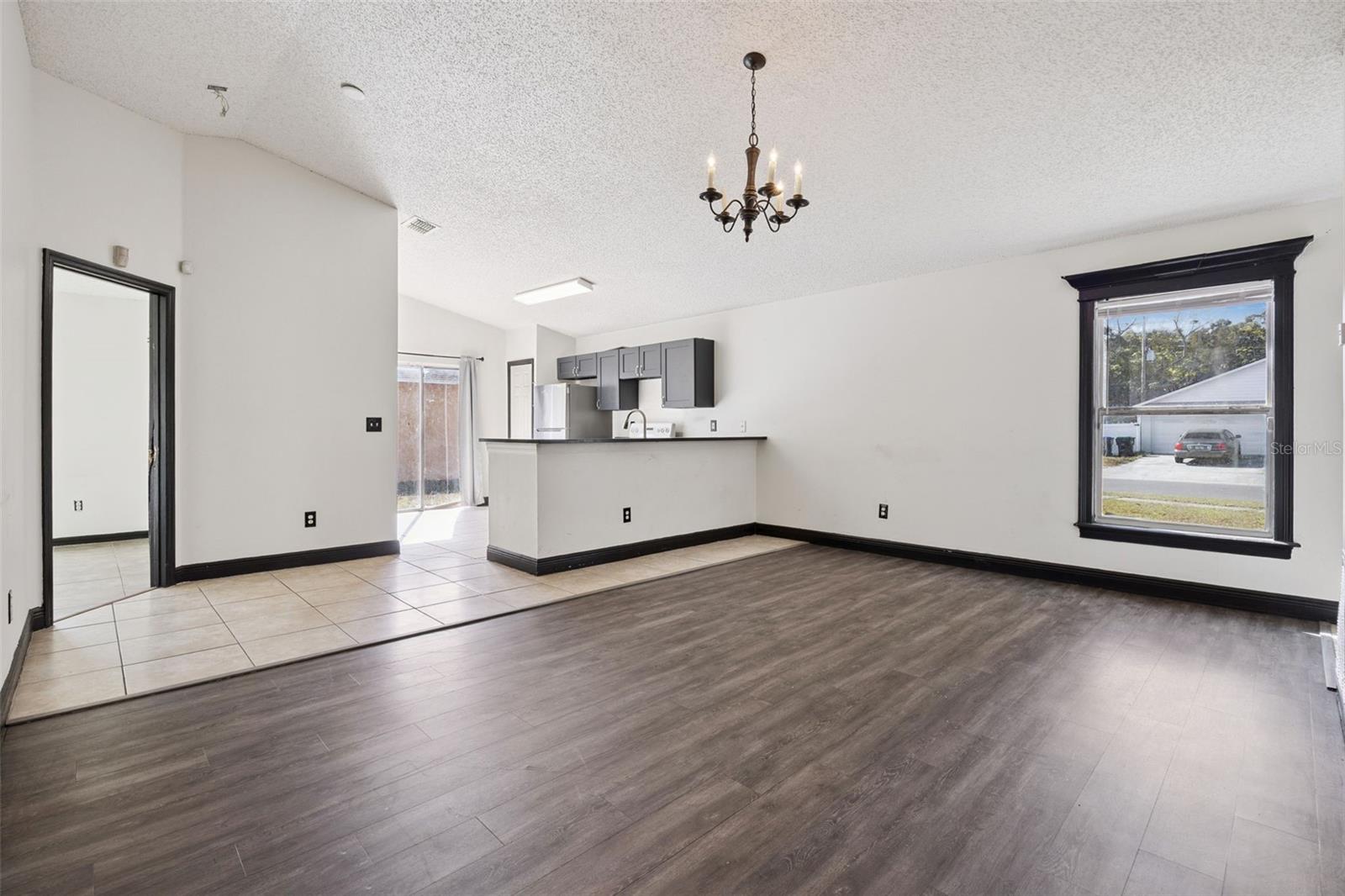 Image 4 of 15 For 1623 Ridge Pointe Drive