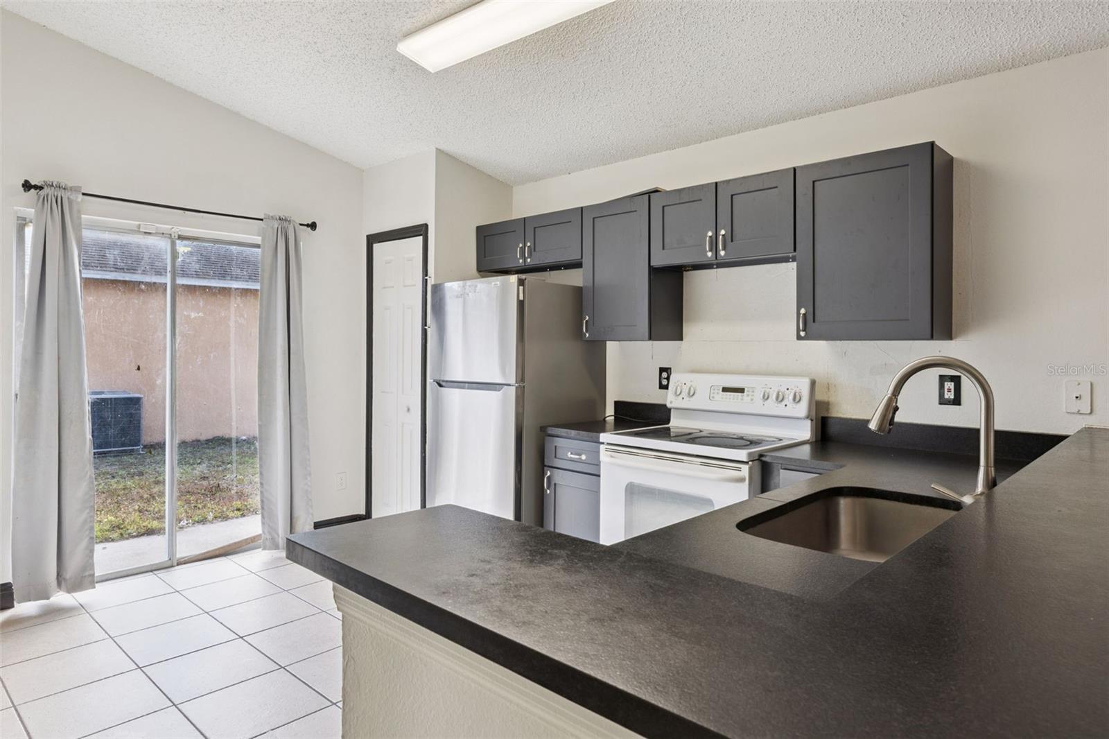 Image 6 of 15 For 1623 Ridge Pointe Drive