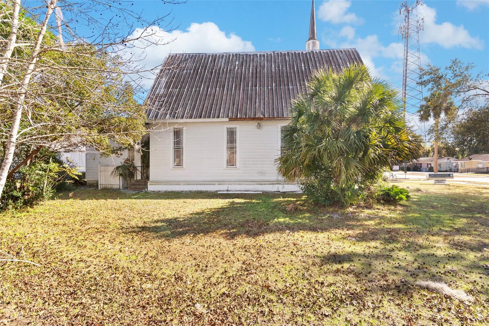 Image 46 of 90 For 201 University Avenue