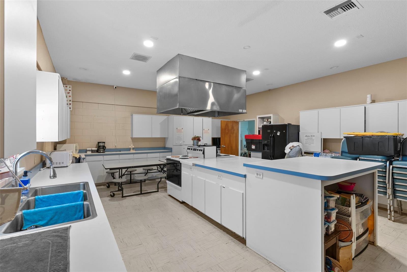 Image 55 of 90 For 201 University Avenue