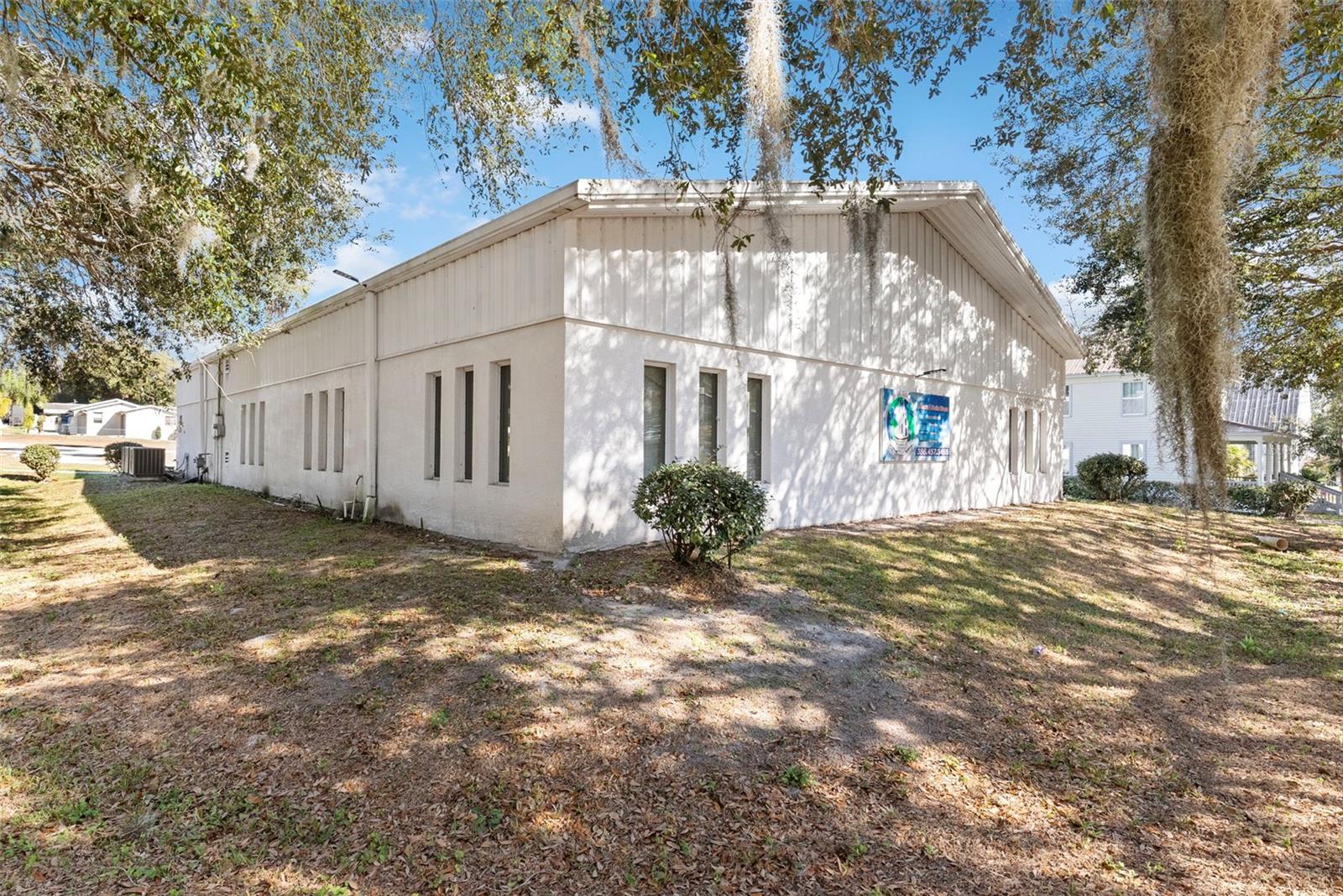 Image 64 of 90 For 201 University Avenue