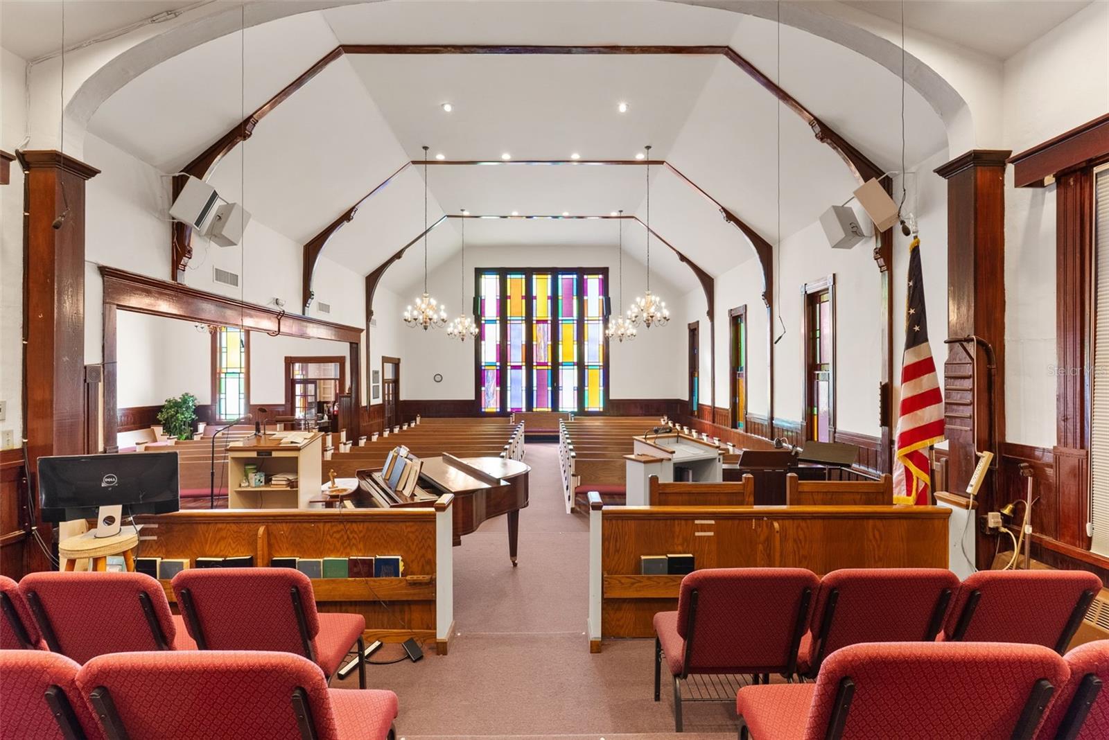 Image 85 of 90 For 201 University Avenue