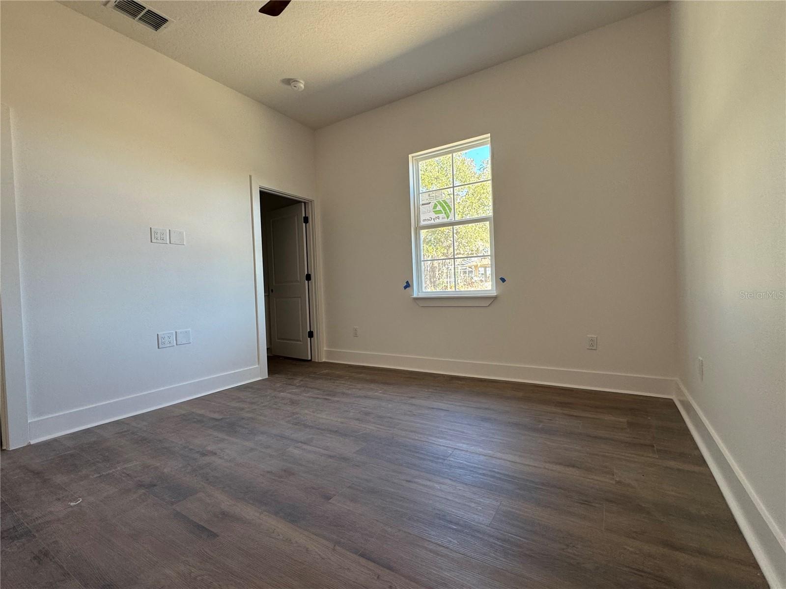 Image 10 of 49 For 4816 Crestline Drive