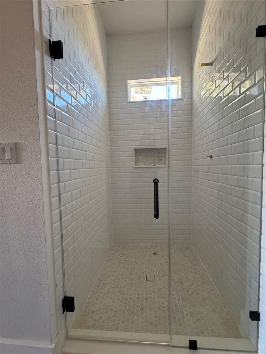 Image 11 of 49 For 4816 Crestline Drive