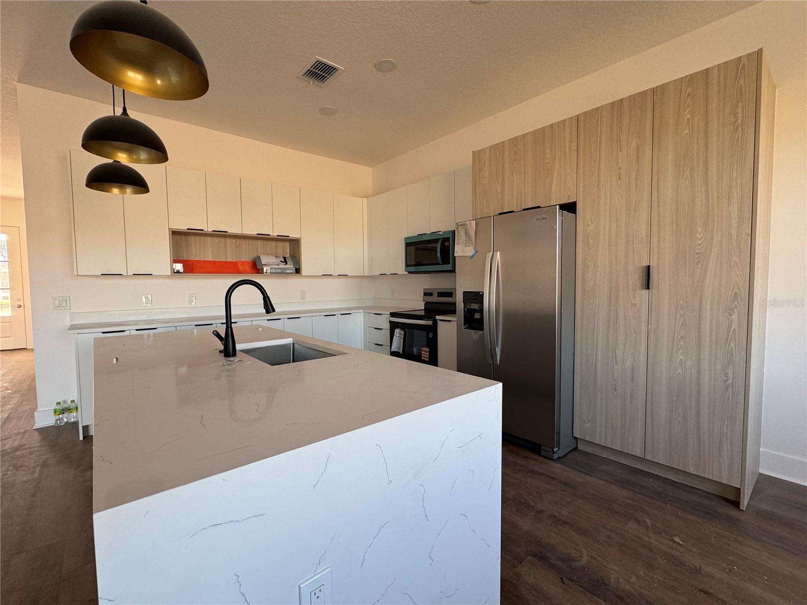 Image 6 of 49 For 4816 Crestline Drive