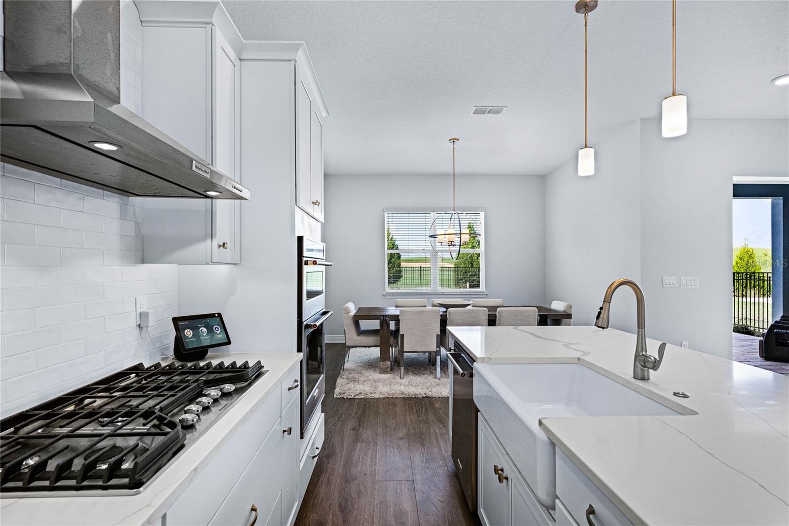 Image 12 of 39 For 15734 Vetta Drive