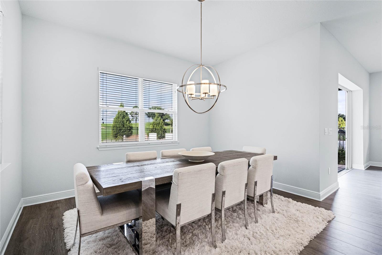 Image 13 of 39 For 15734 Vetta Drive