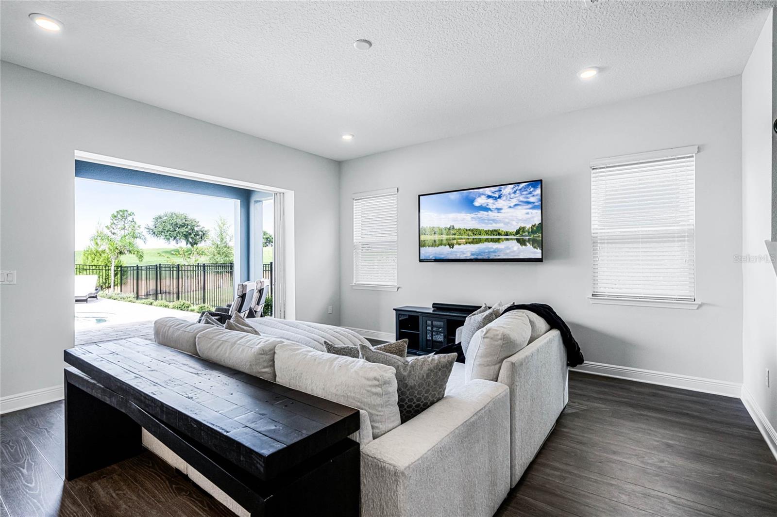 Image 3 of 39 For 15734 Vetta Drive