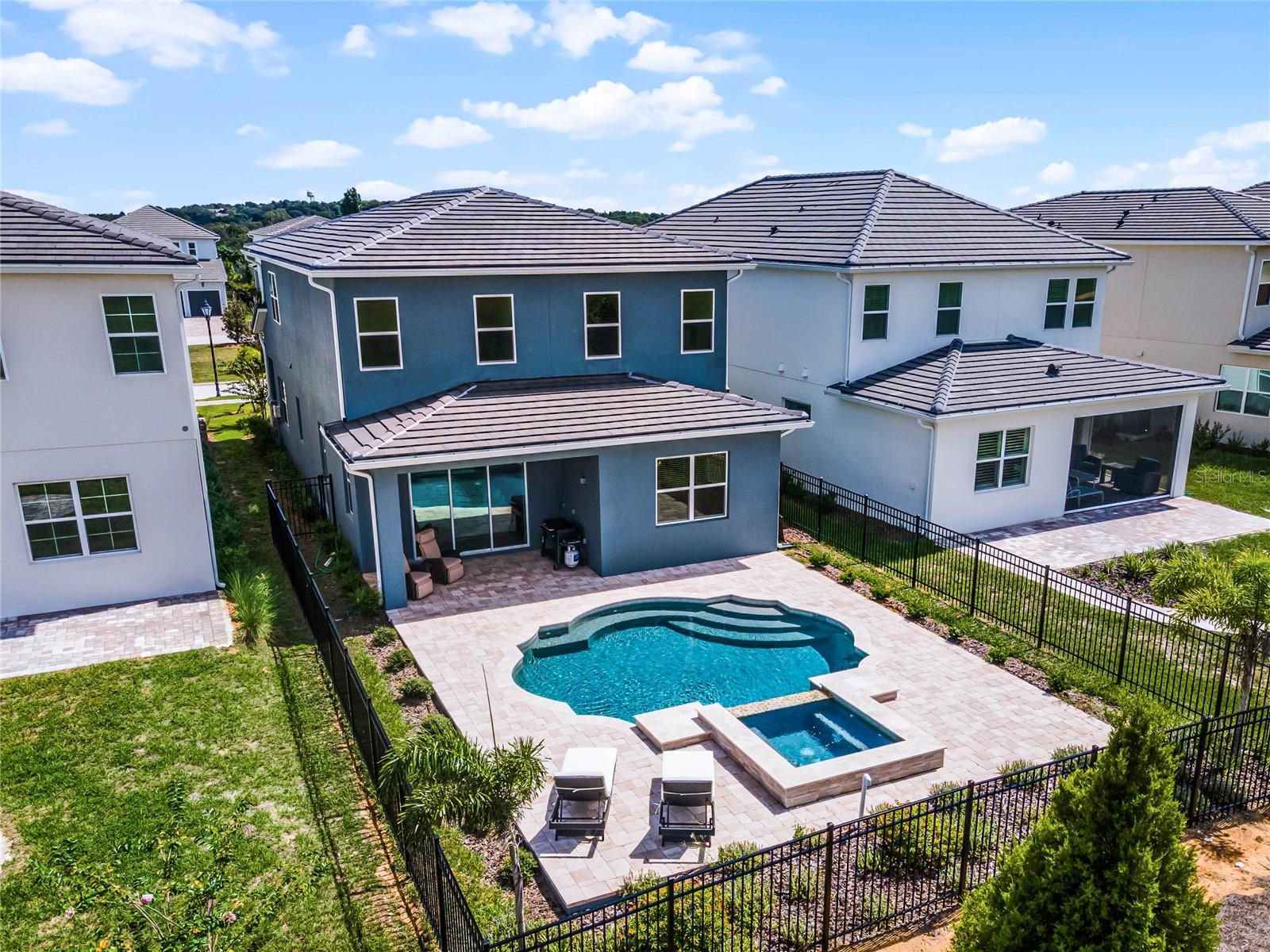 Image 37 of 39 For 15734 Vetta Drive