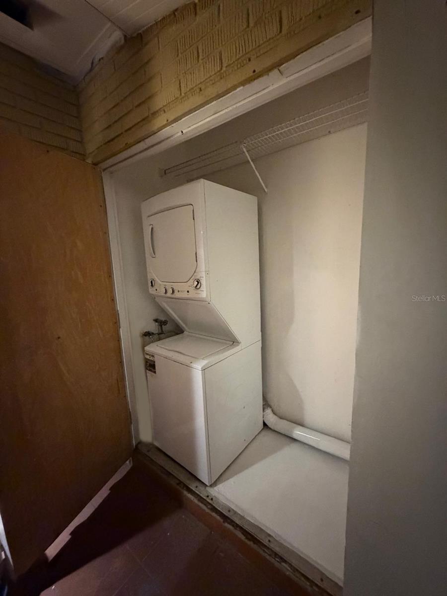 Image 13 of 16 For 6054 Village Circle