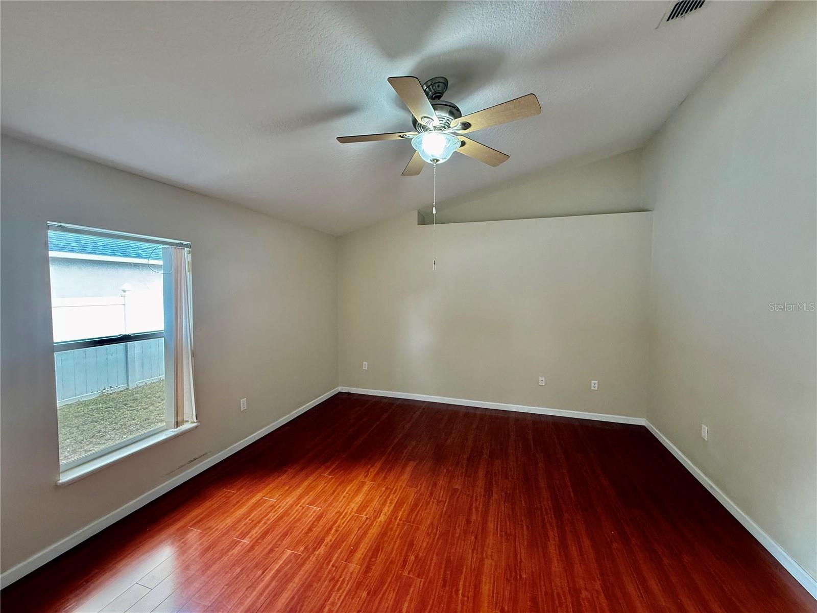 Image 10 of 28 For 1346 Rolling River Road