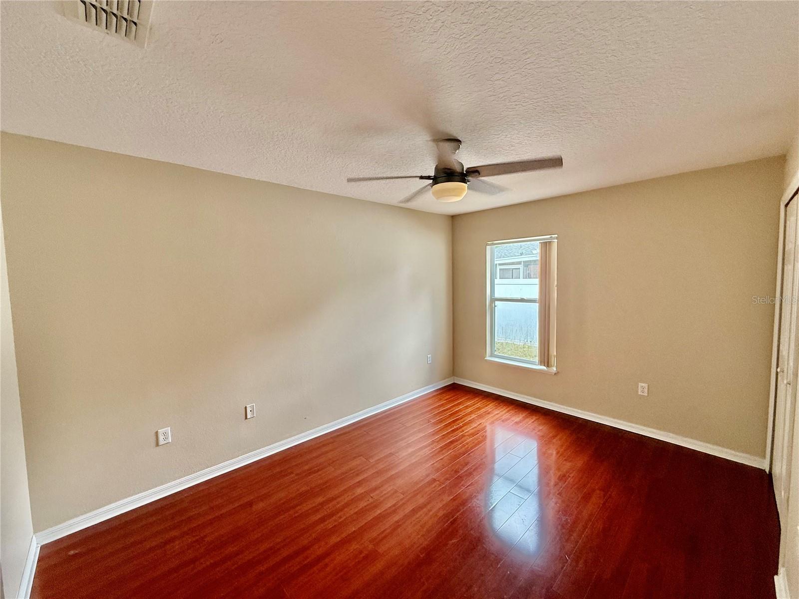 Image 16 of 28 For 1346 Rolling River Road