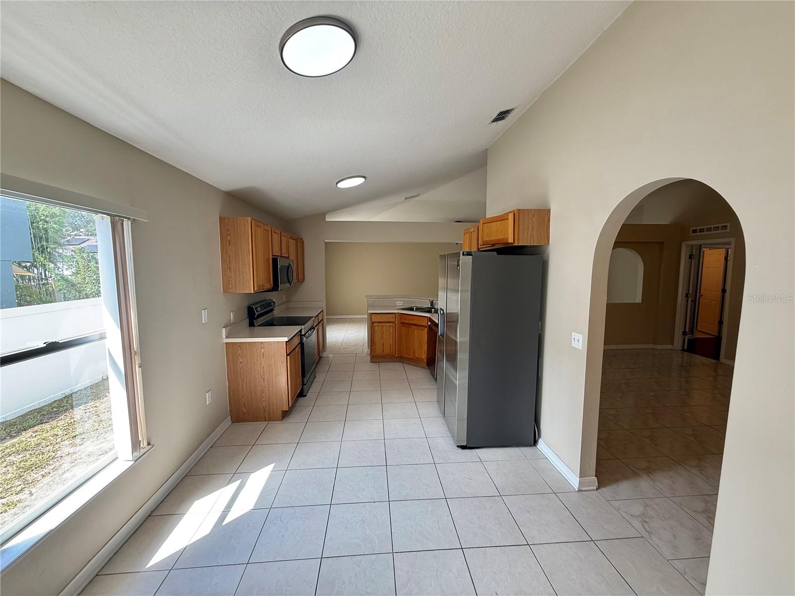 Image 3 of 28 For 1346 Rolling River Road