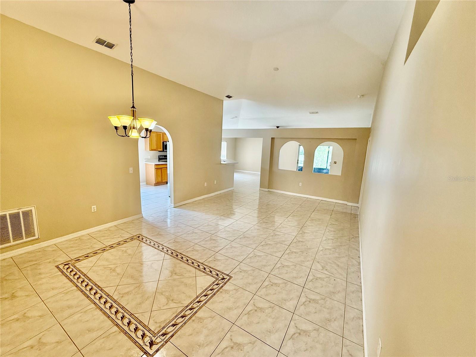 Image 5 of 28 For 1346 Rolling River Road