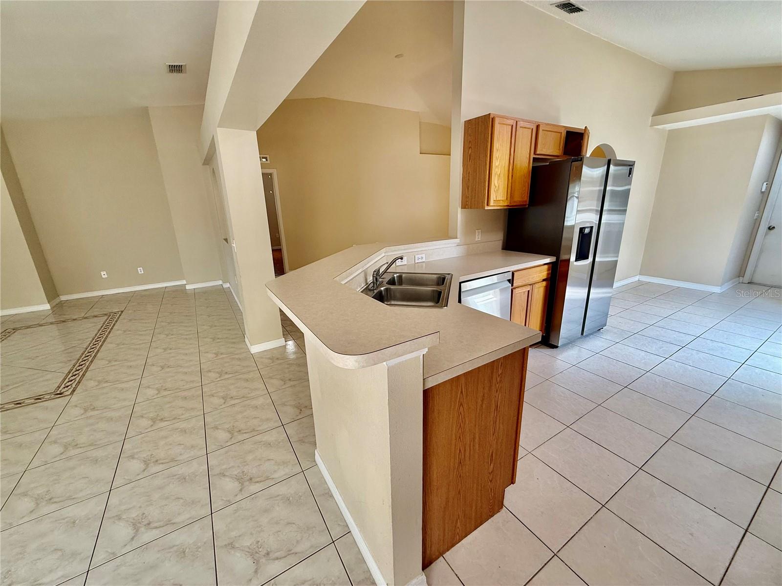 Image 7 of 28 For 1346 Rolling River Road