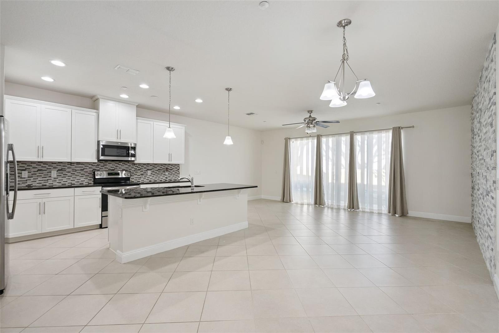 Image 5 of 20 For 7474 Aloma Pines Court