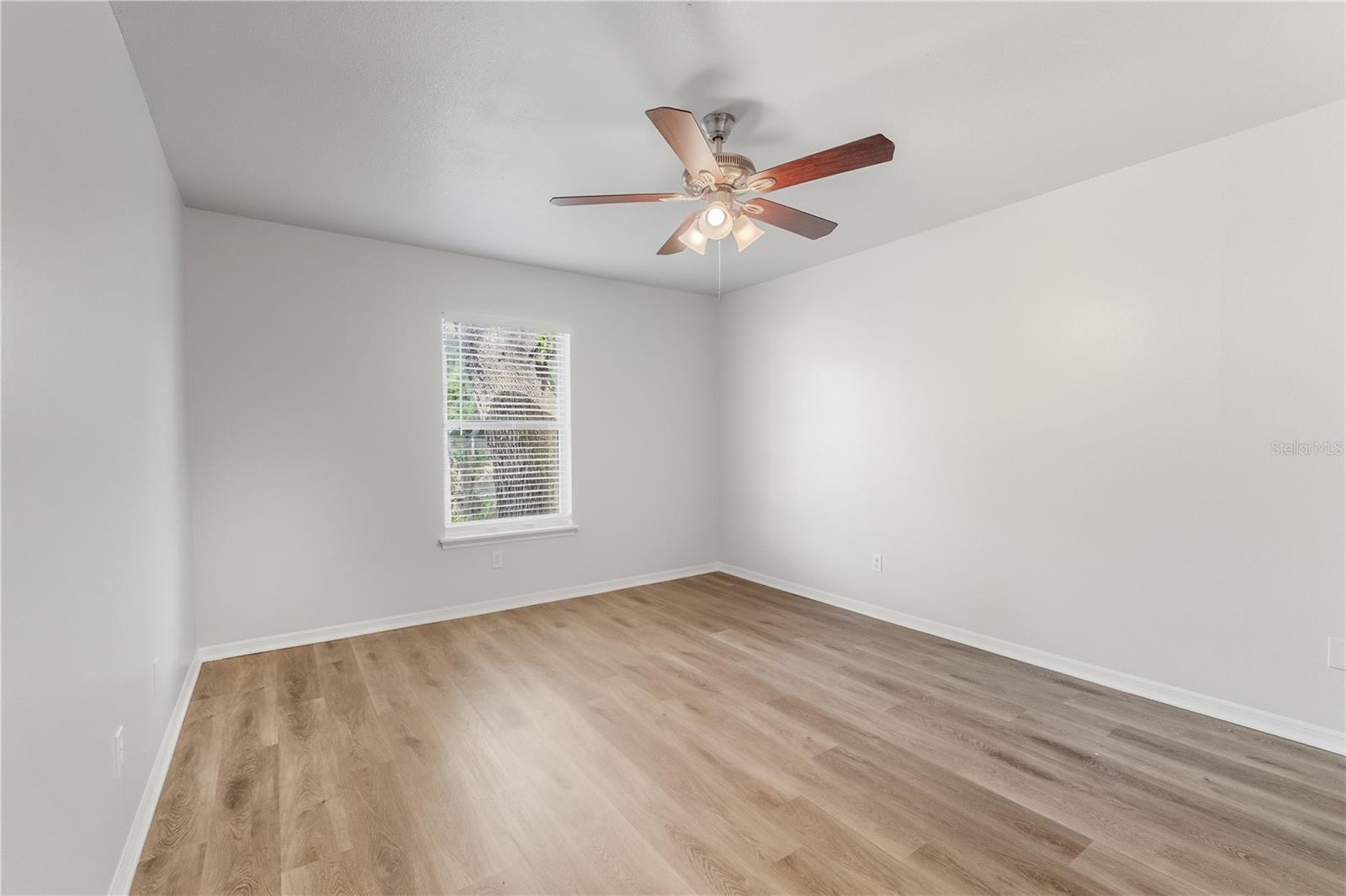 Image 13 of 28 For 3192 Noah Street