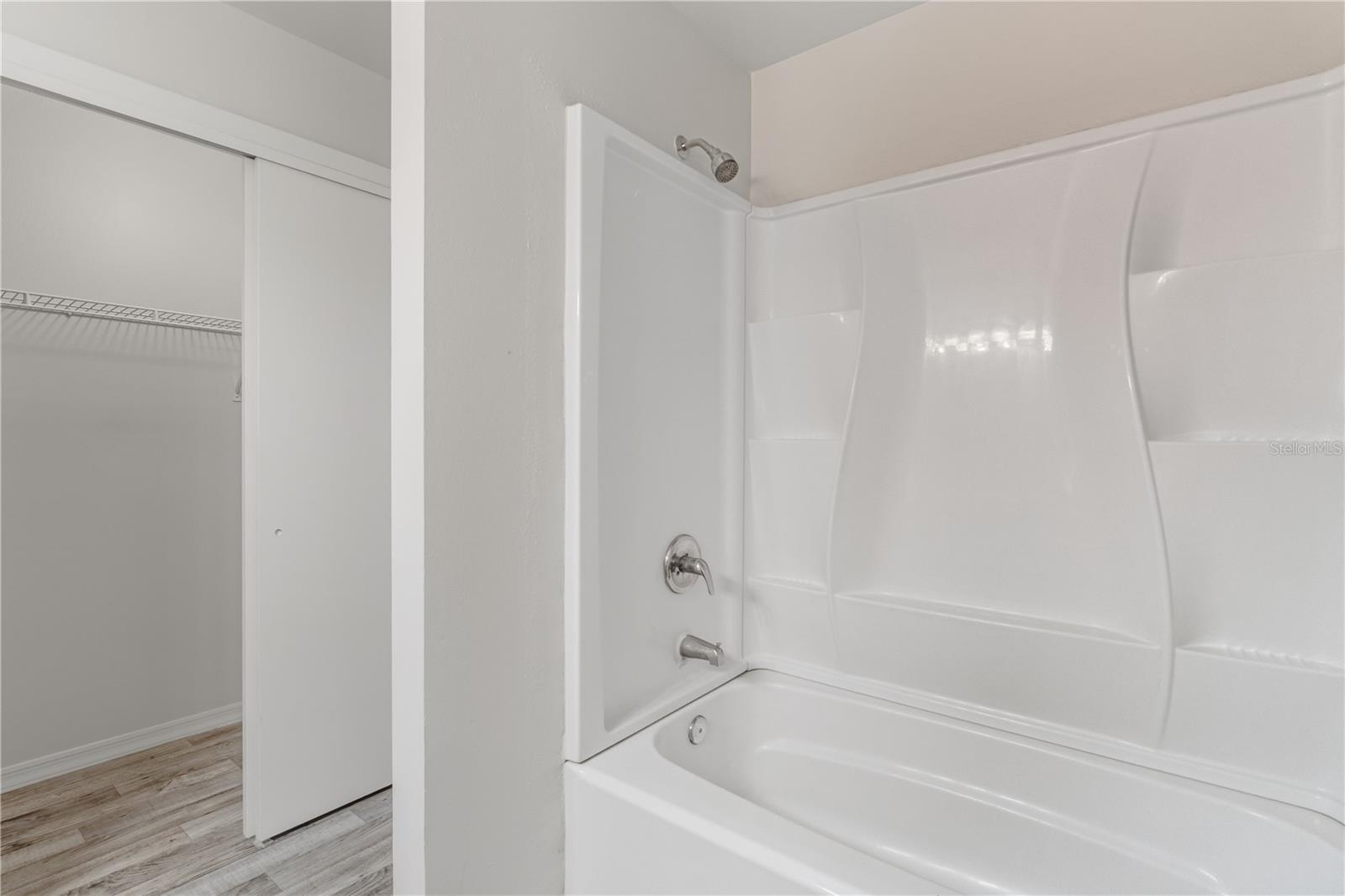 Image 17 of 28 For 3192 Noah Street