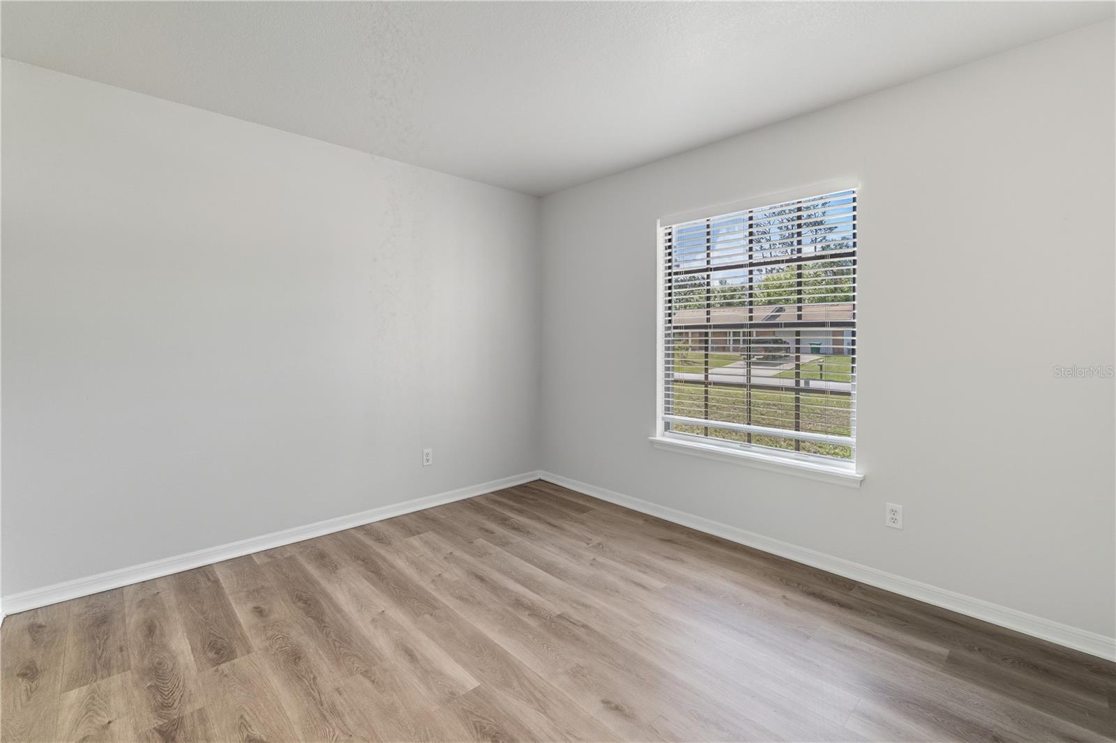 Image 19 of 28 For 3192 Noah Street