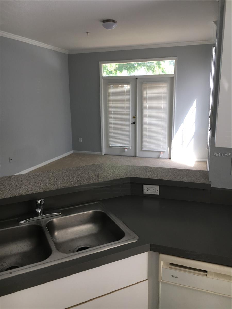 Image 9 of 29 For 6304 Raleigh Street 204