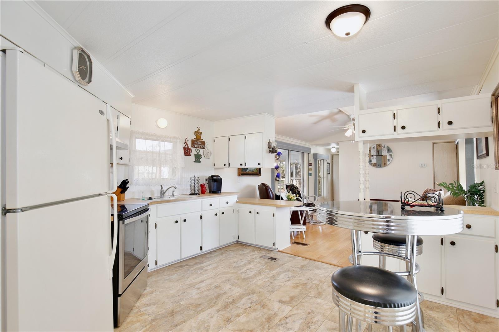 Image 12 of 29 For 5560 Heritage Boulevard