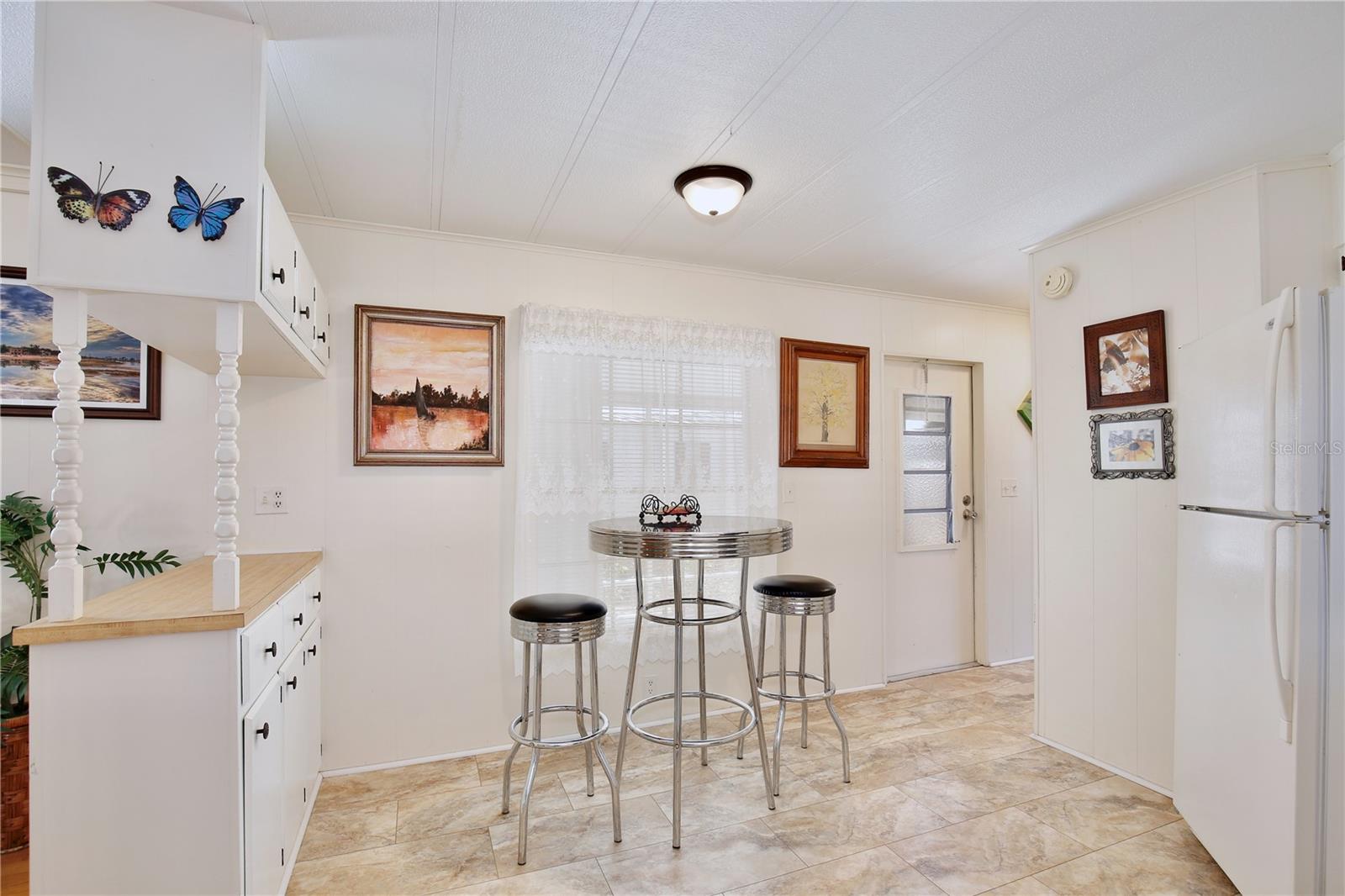 Image 13 of 29 For 5560 Heritage Boulevard