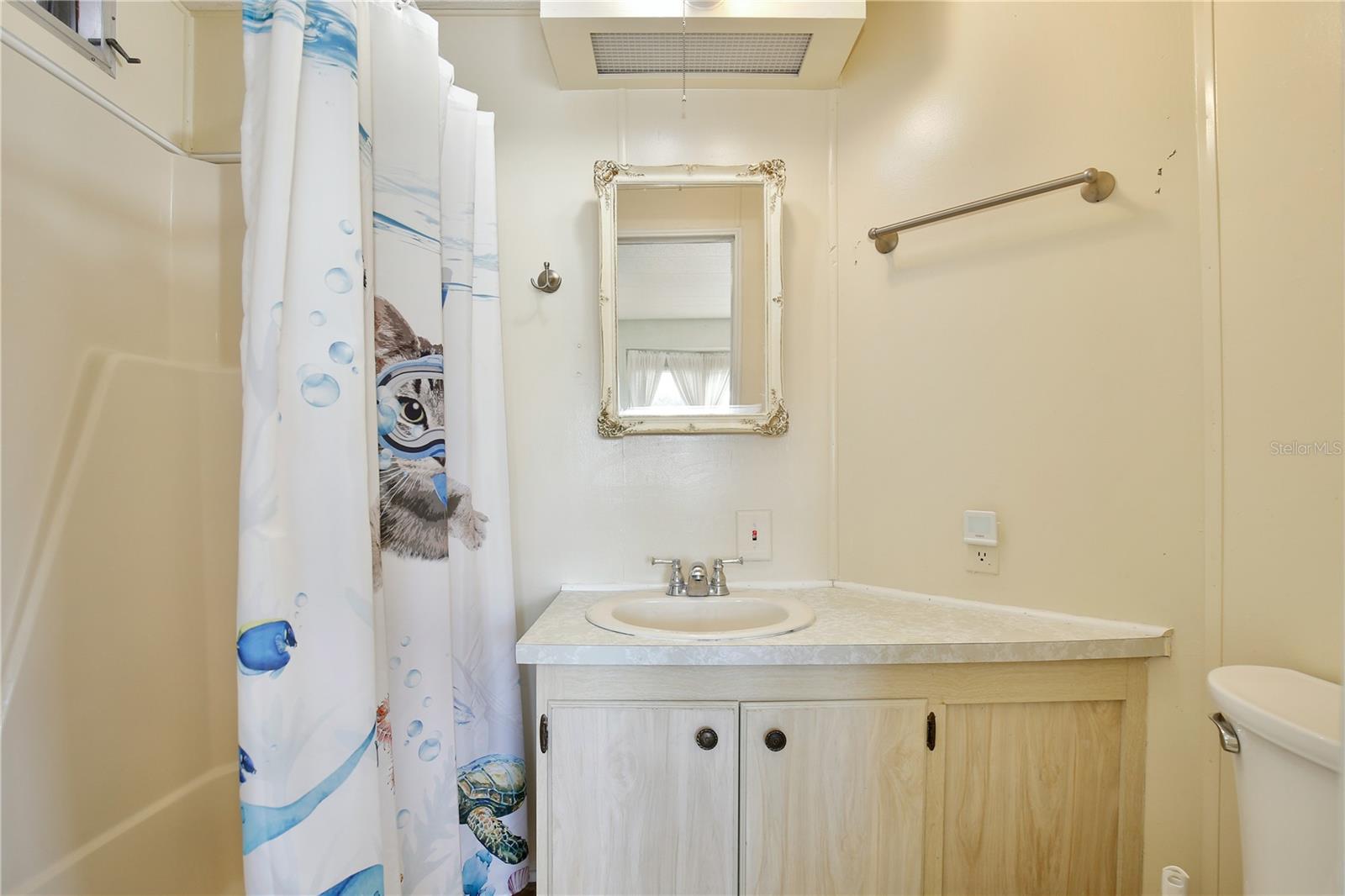 Image 16 of 29 For 5560 Heritage Boulevard