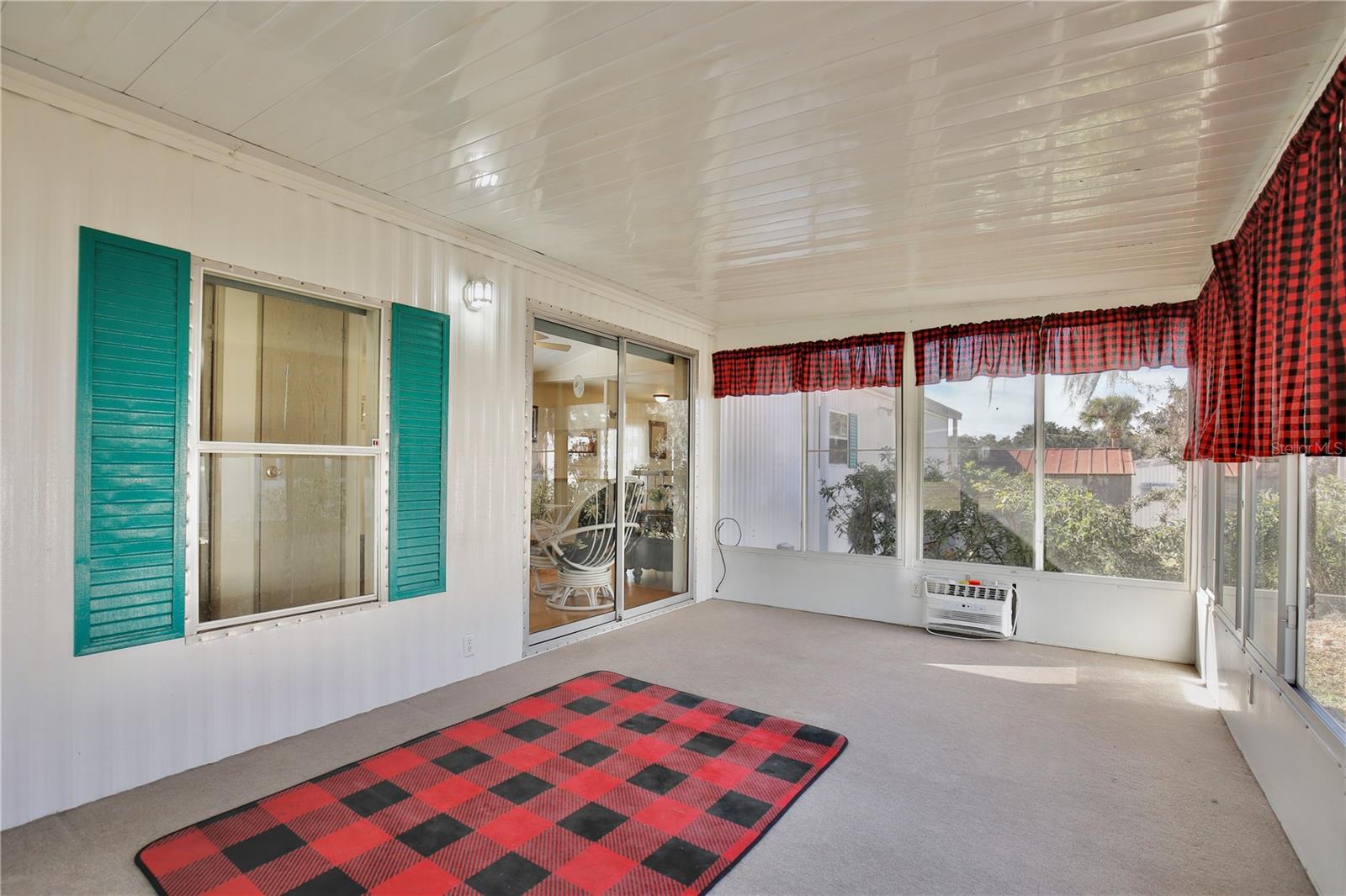 Image 21 of 29 For 5560 Heritage Boulevard