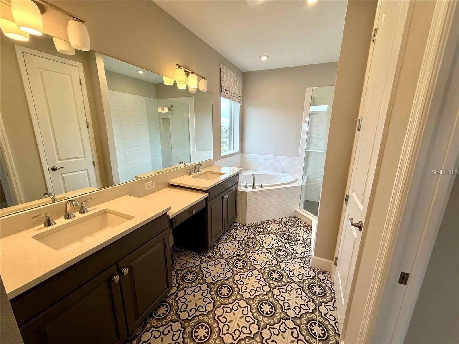 Image 11 of 28 For 5967 Maidenstone Way