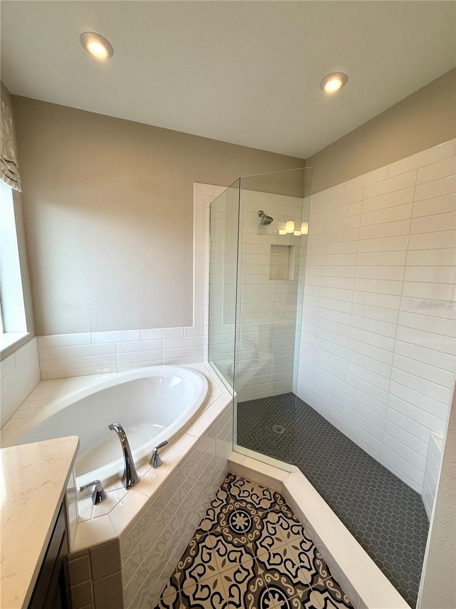 Image 12 of 28 For 5967 Maidenstone Way