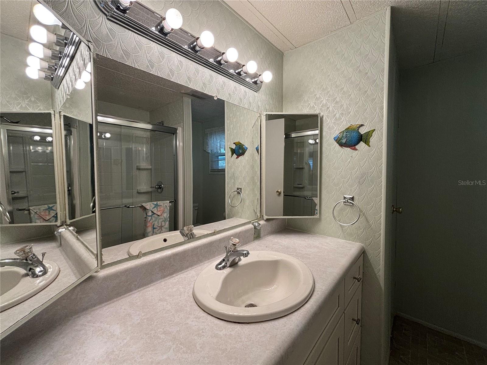 Image 16 of 21 For 4133 Oak Grove Drive 16