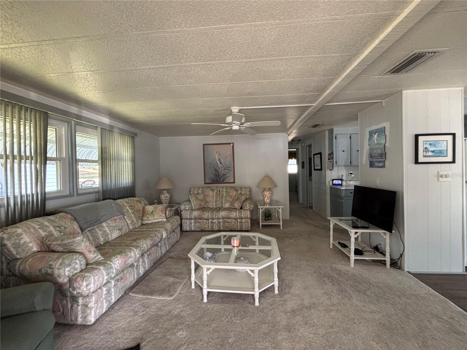 Image 4 of 21 For 4133 Oak Grove Drive 16