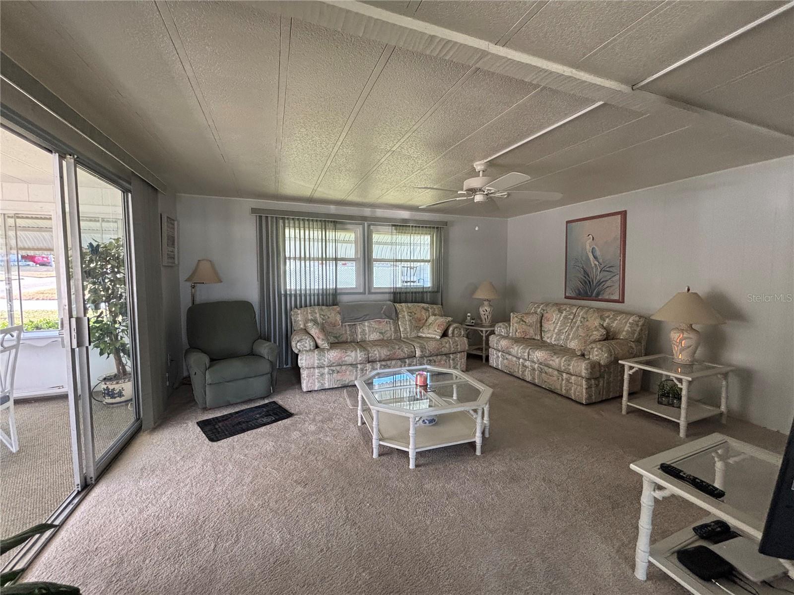 Image 5 of 21 For 4133 Oak Grove Drive 16