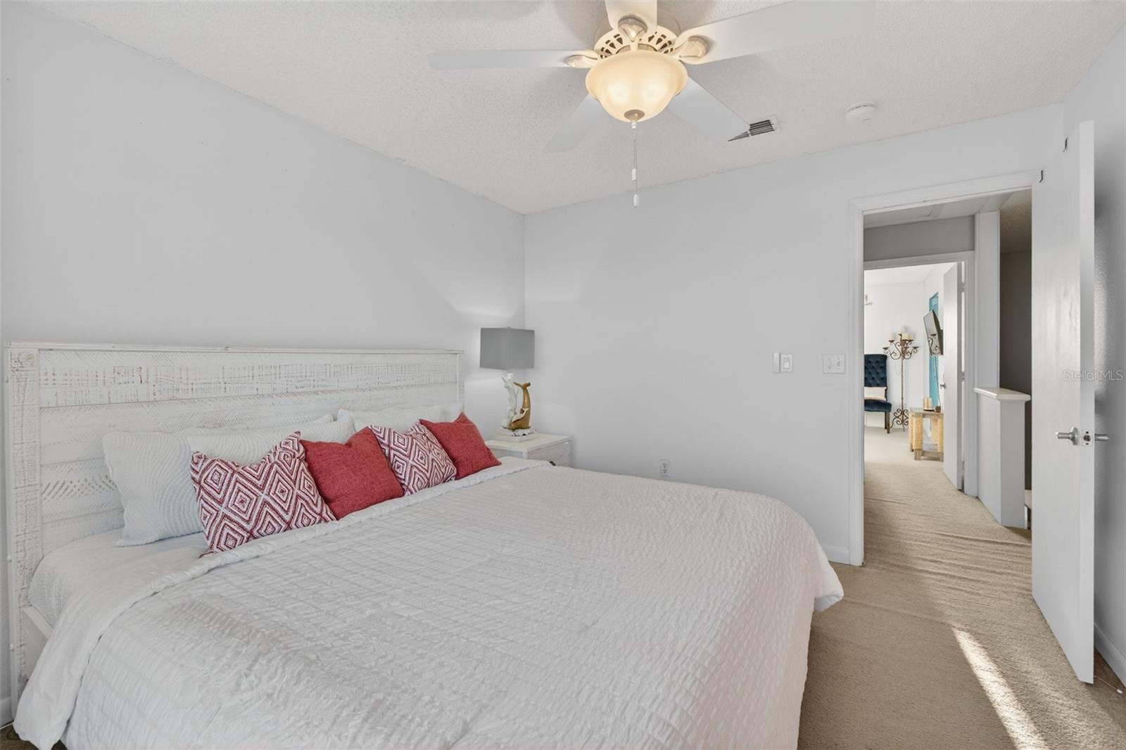 Image 22 of 60 For 2470 Ocean Shore Boulevard 103