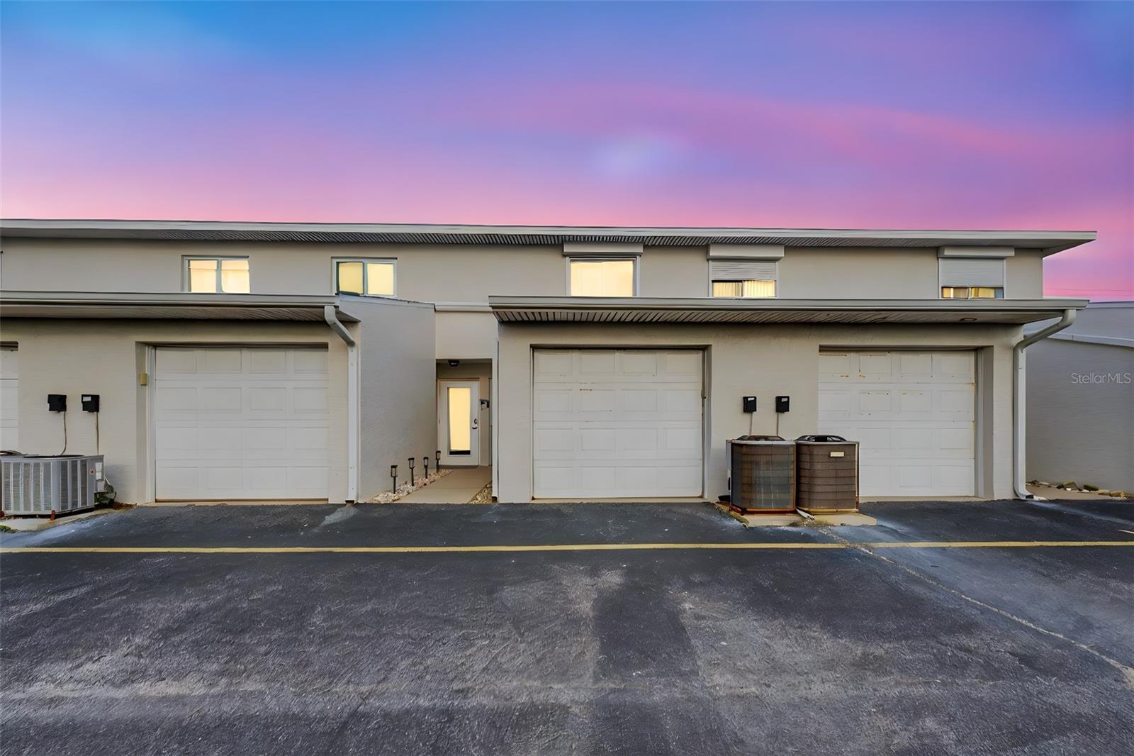 Image 49 of 60 For 2470 Ocean Shore Boulevard 103