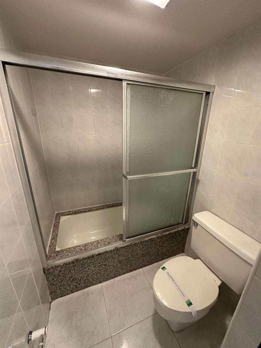 Image 18 of 18 For 5276 Middle Court 115