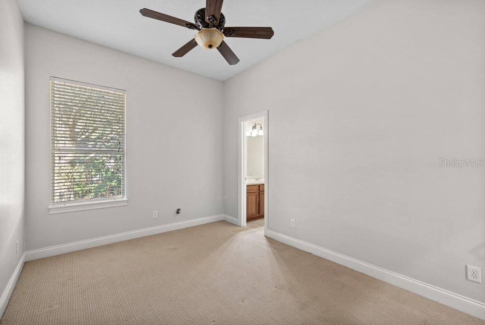 Image 31 of 64 For 25515 Hawks Run Lane