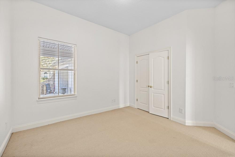 Image 35 of 64 For 25515 Hawks Run Lane