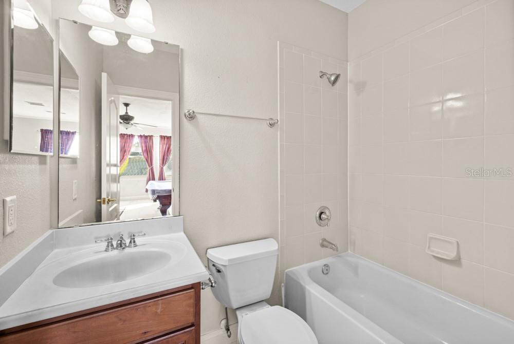 Image 42 of 64 For 25515 Hawks Run Lane