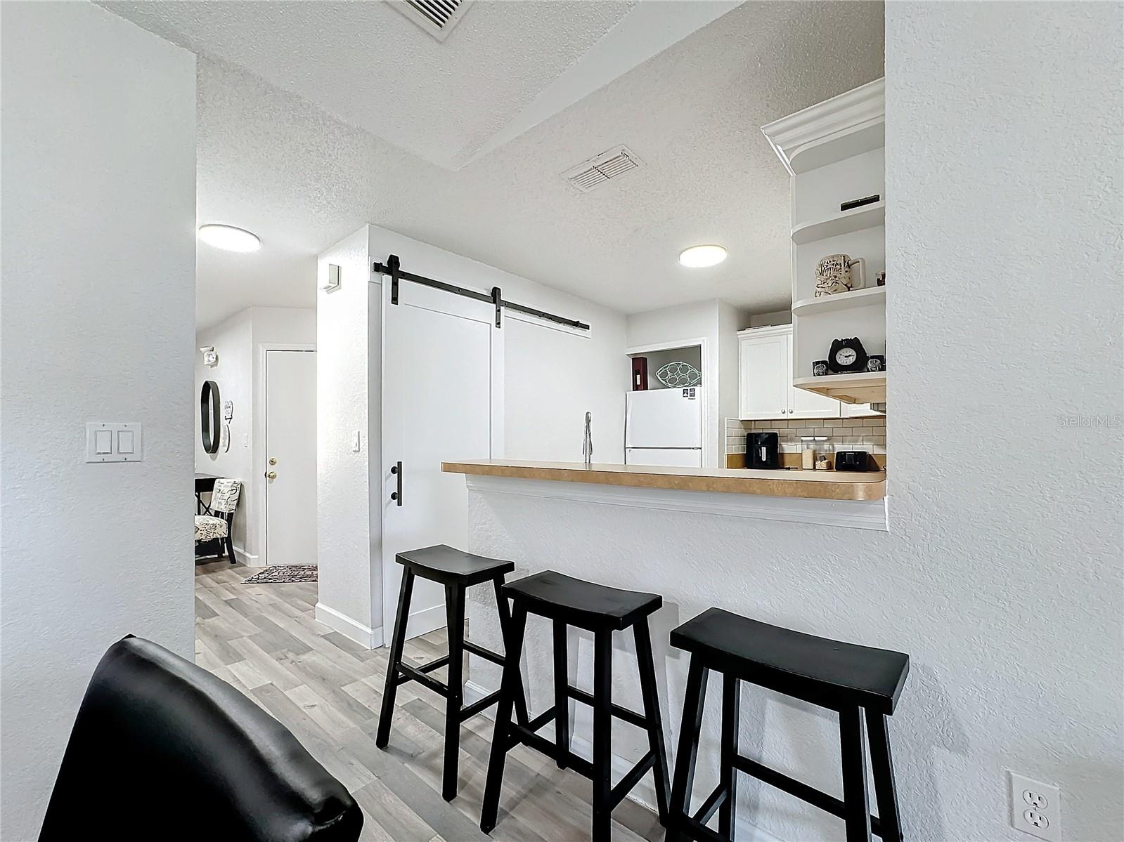 Image 13 of 60 For 3202 Queen Palms Court