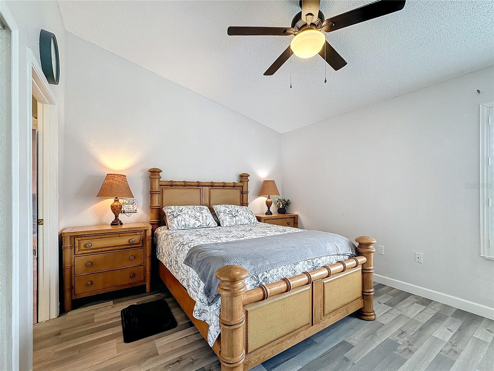 Image 29 of 60 For 3202 Queen Palms Court