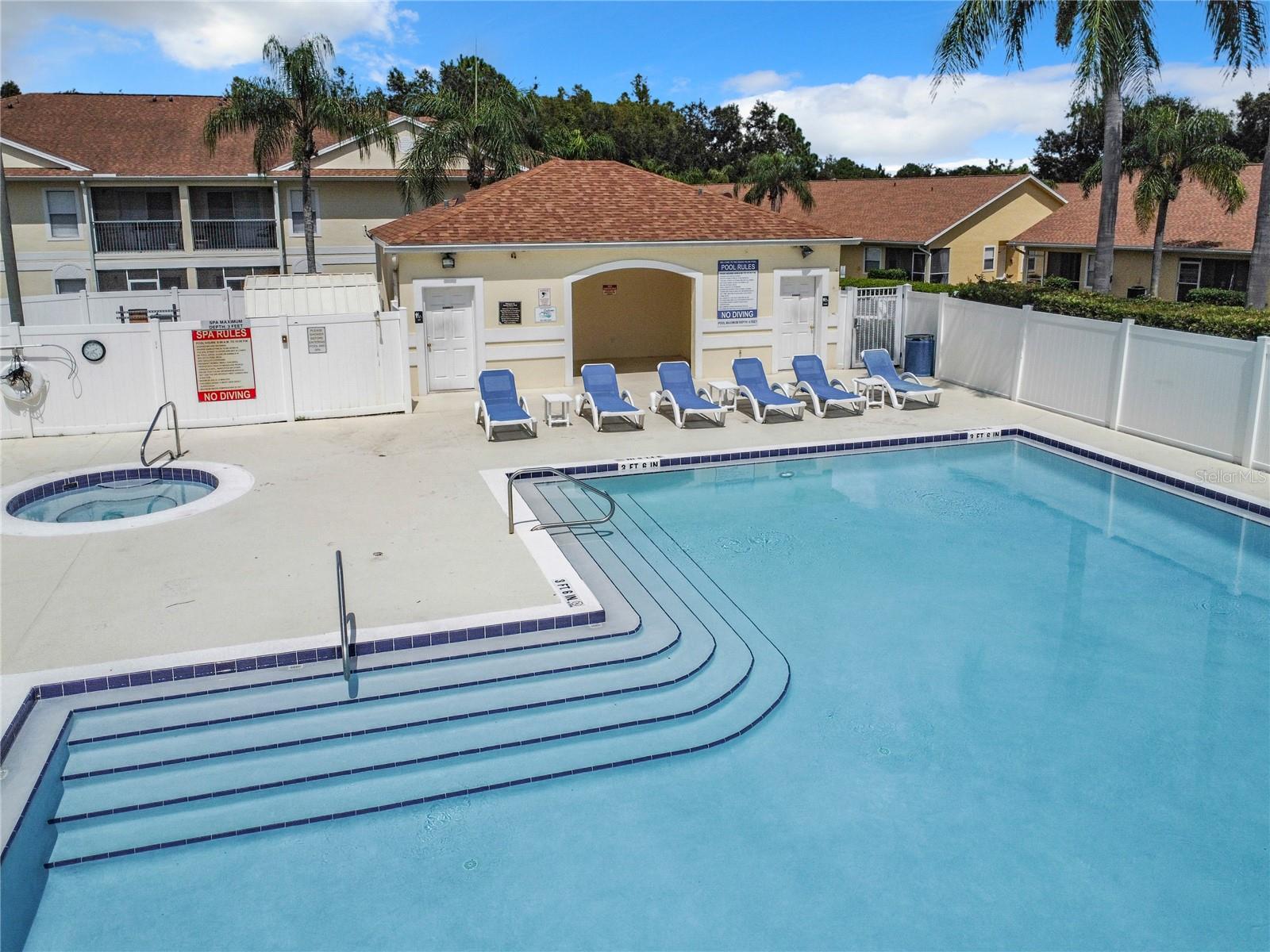 Image 50 of 60 For 3202 Queen Palms Court