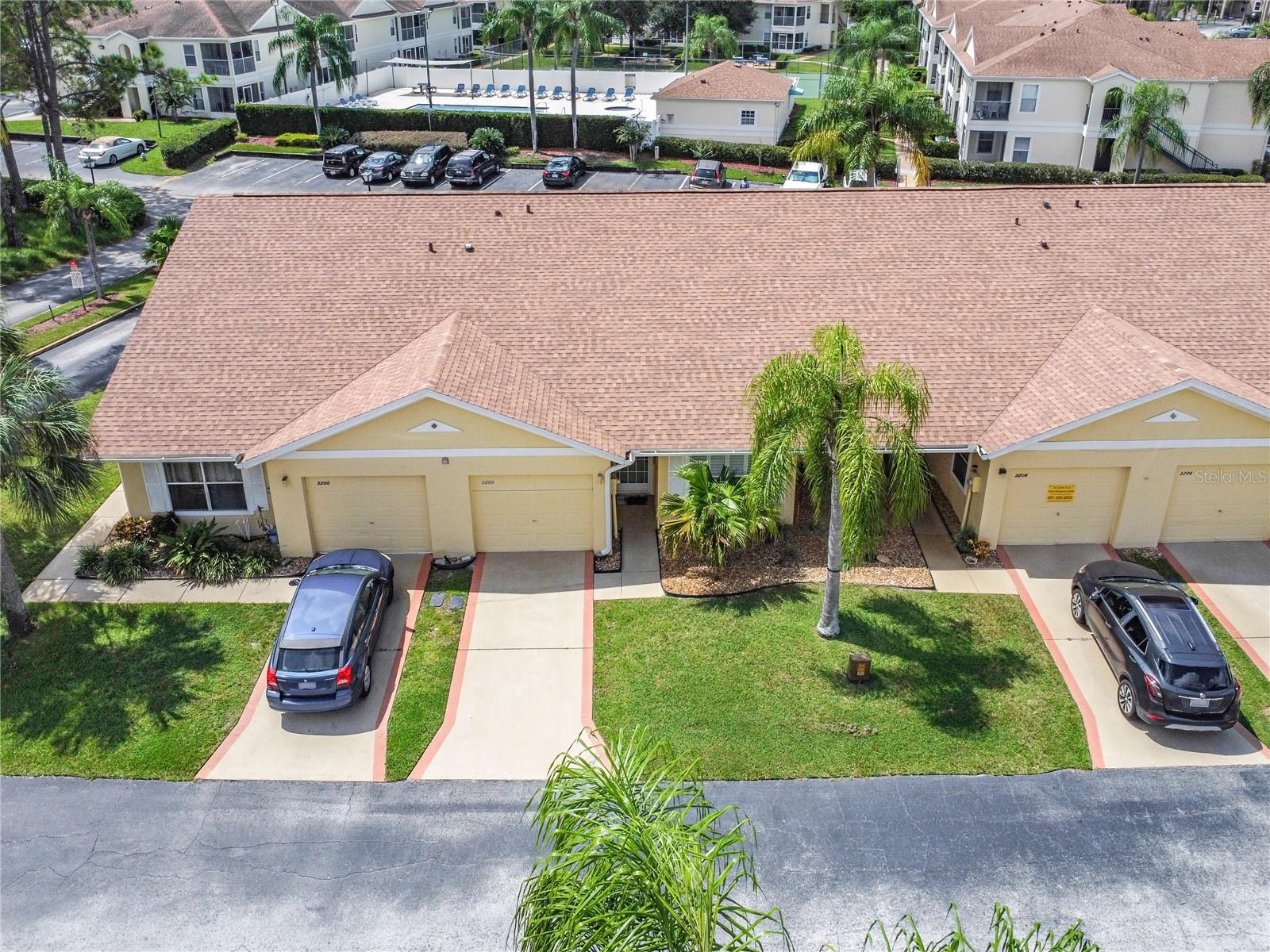 Image 6 of 60 For 3202 Queen Palms Court