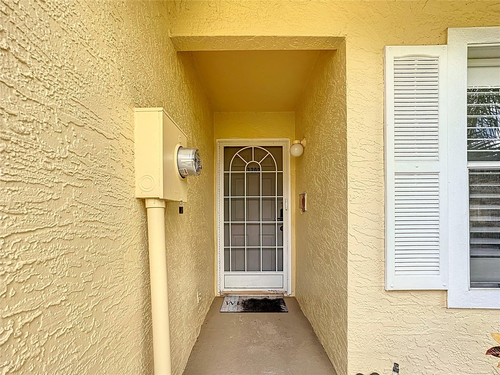 Image 7 of 60 For 3202 Queen Palms Court