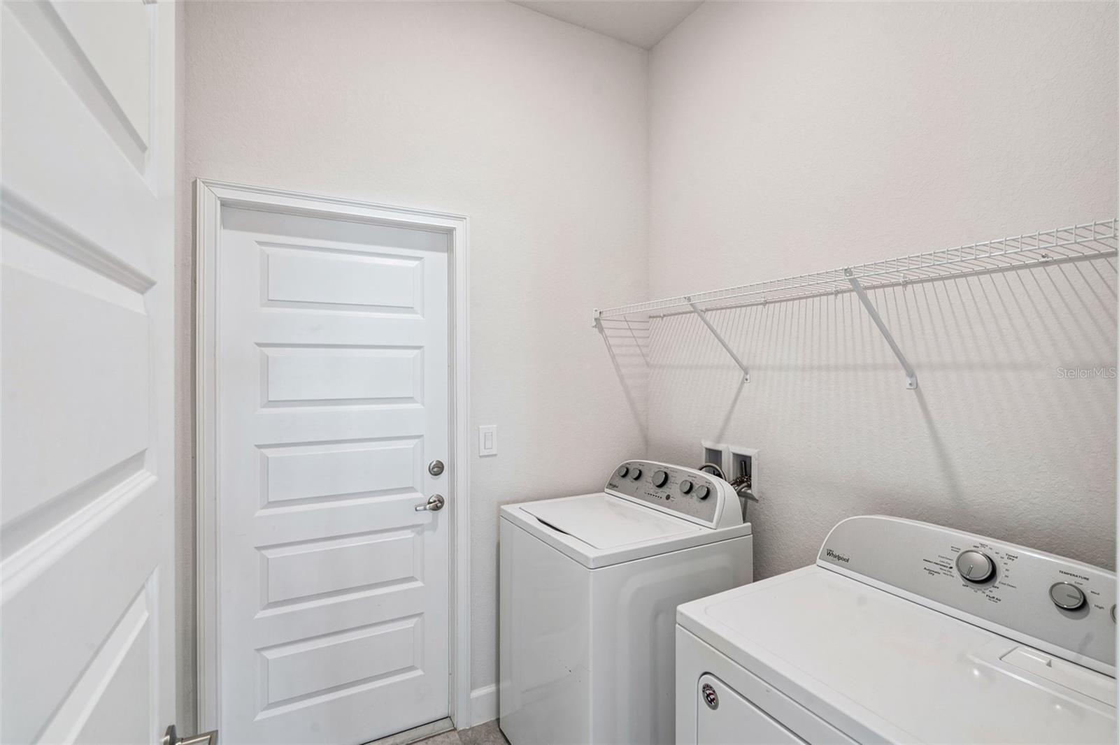 Image 20 of 39 For 2358 Friendly Confines Loop