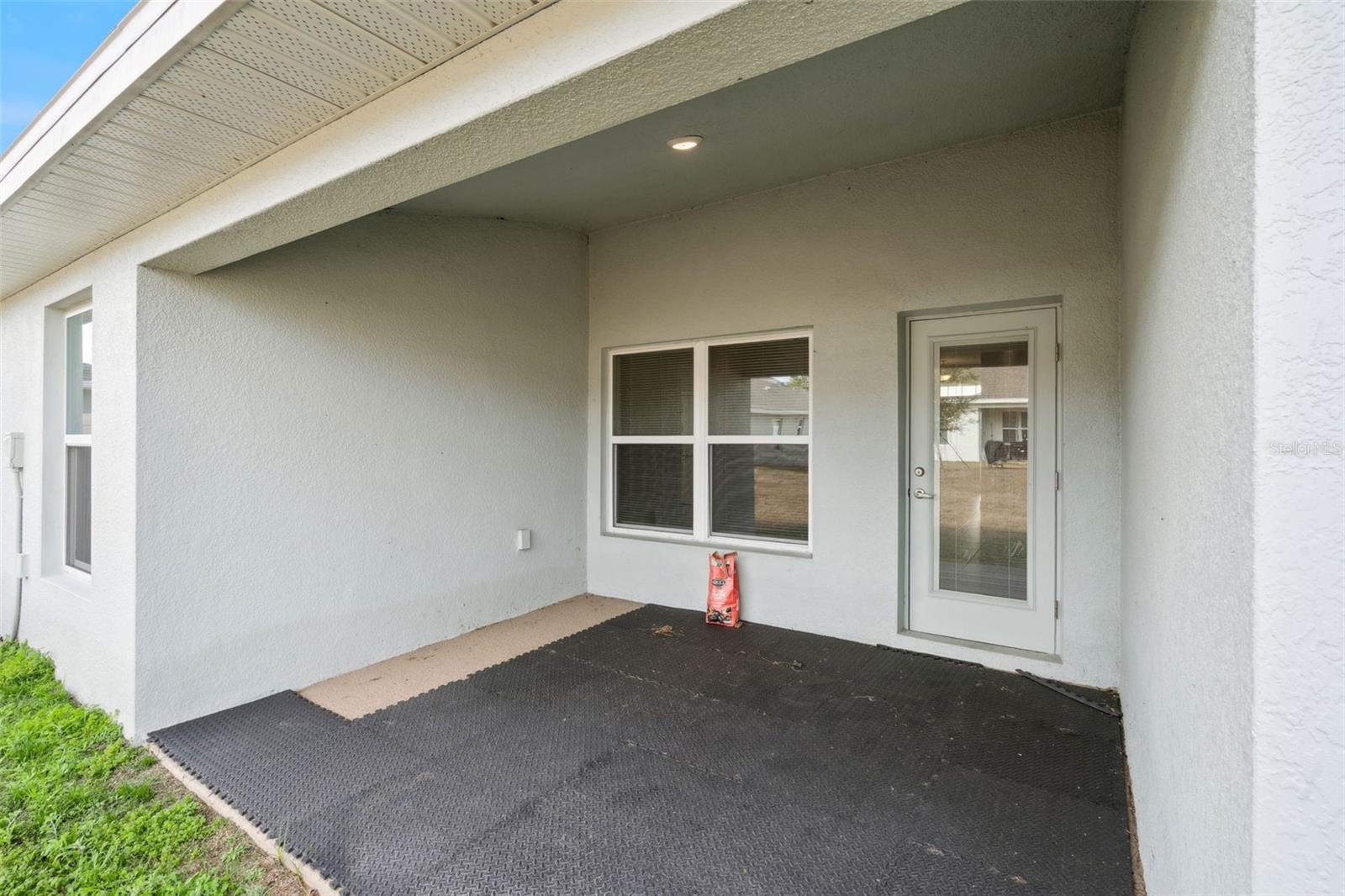 Image 24 of 39 For 2358 Friendly Confines Loop