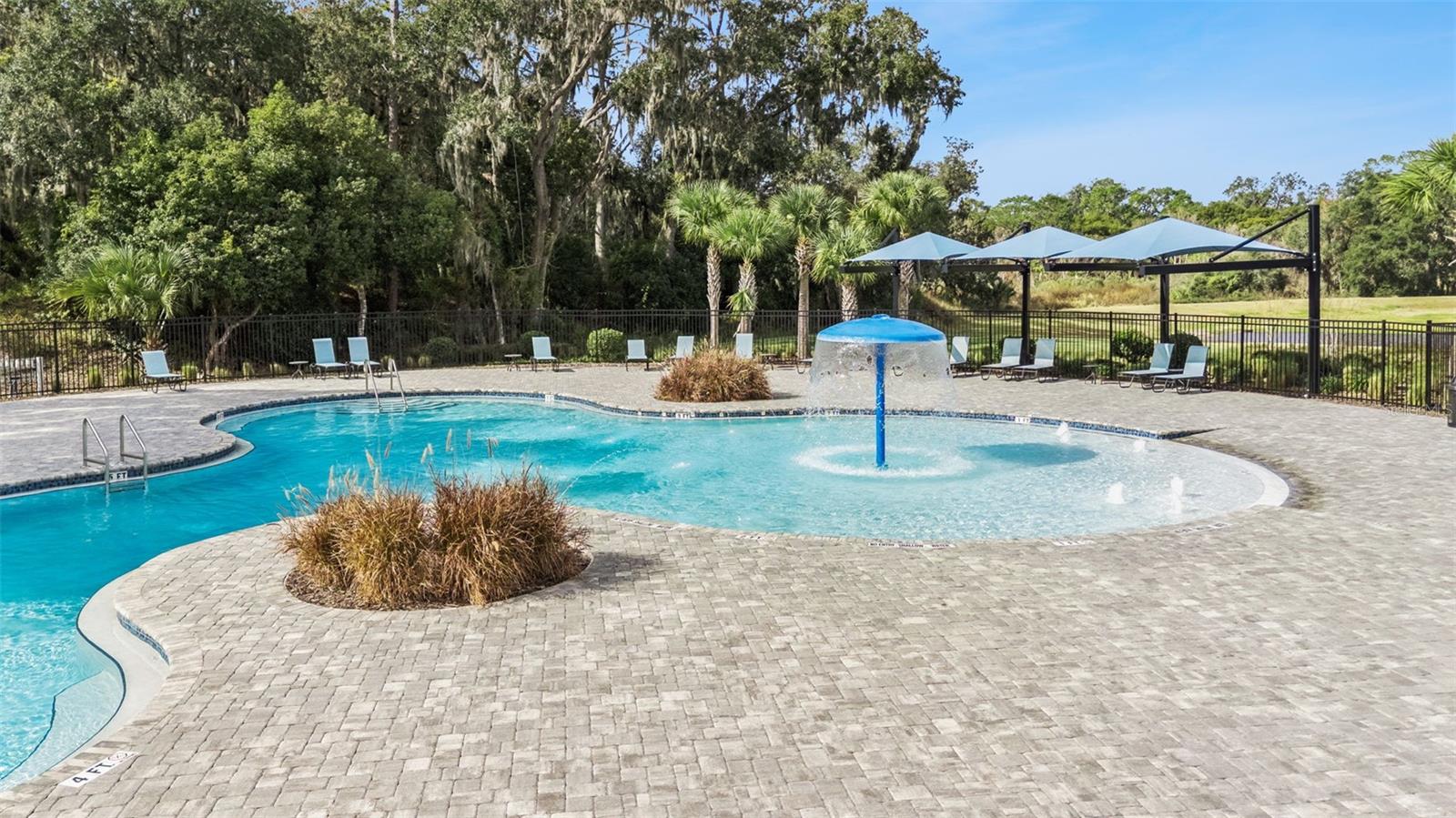 Image 30 of 39 For 2358 Friendly Confines Loop