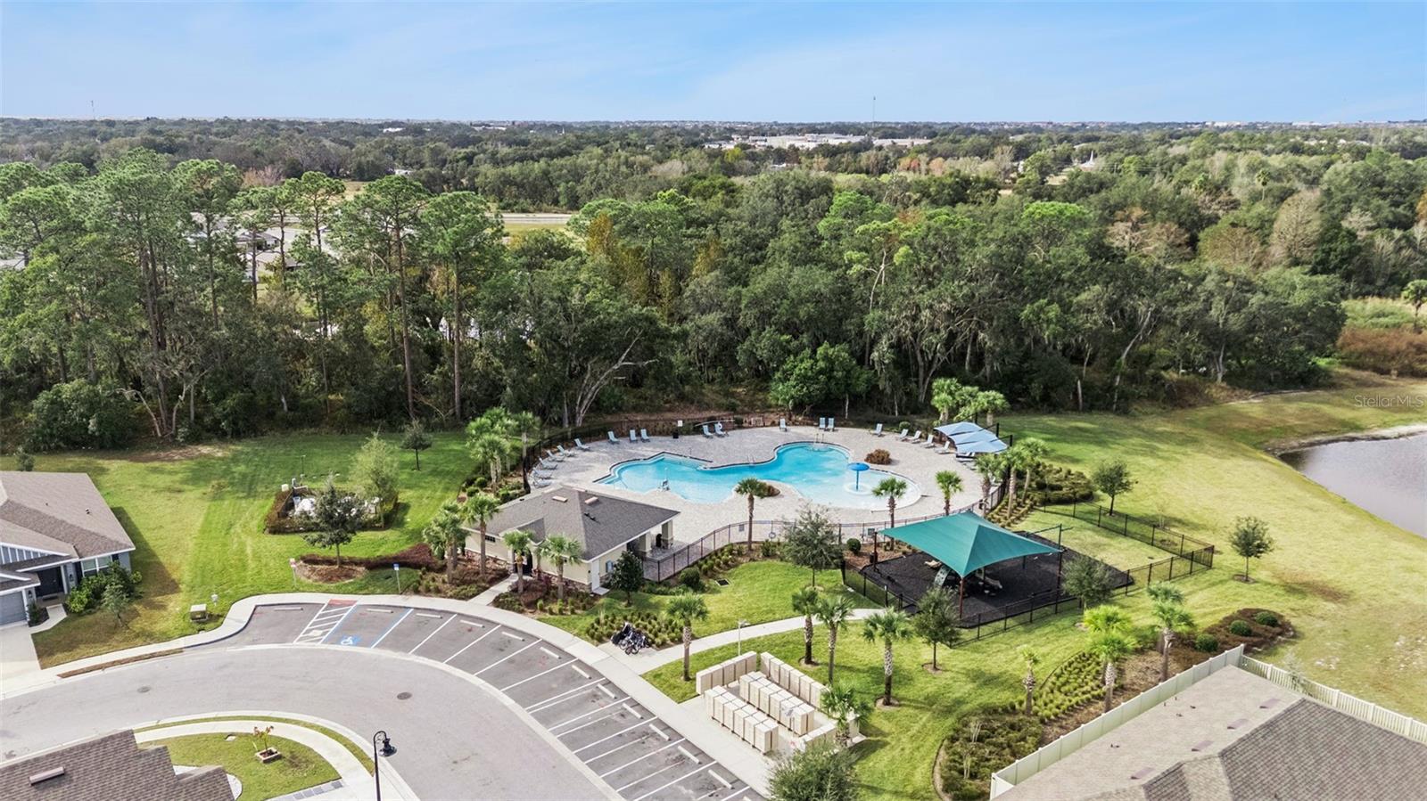 Image 34 of 39 For 2358 Friendly Confines Loop